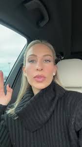 Ashley Roderick's Instagram, Twitter & Facebook