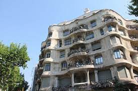 Beautiful world beautiful places antonio gaudi beautiful buildings modern buildings barcelona spain. 10 Must See Gaudi Buildings In Barcelona Updated 2021