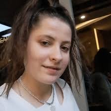 Isabel Brewer's Instagram, Twitter & Facebook