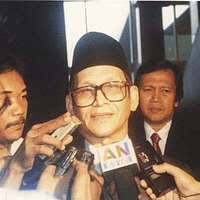 Ismail Hasan Metareum being interviewed, Gedung MPR DPR RI