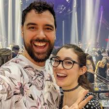 TwitchCon photo dump! My (Evan's) back injury is still not healed but it  was so worth going anyways to see friends and viewers ♥