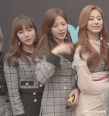 ジョンヨン) is a south korean singer under jyp entertainment. Json Theqoo Twice Jeongyeon Who Has Long Hair On Today S Vapp S Awards Show Netizen Nation Onehallyu
