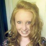 Kayla Mellinger's Instagram, Twitter & Facebook