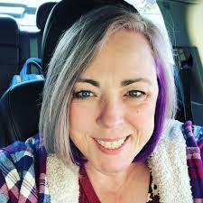 Jennie Parr's Instagram, Twitter & Facebook