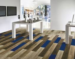 Armstrong Showcases Luxury Flooring Hardwoods At Global Shop 2018 Floorcoveringnews Luxury Flooring Resilient Flooring Flooring
