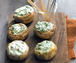 Recette Signee Cyril Lignac Champignons Farcis Au Fromage Et Aux Herbes Champignons Farcis Au Fromage Champignons Farcis Recette