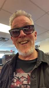 Byron Rush's Instagram, Twitter & Facebook