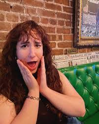 Lauren Arnett's Instagram, Twitter & Facebook