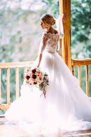 Fall Kentucky Wedding By Love Chloe Lane Southern Weddings Ball Gown Wedding Dress Lace Sweetheart Wedding Dress Wedding Dress Trends