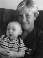 Shelley Faust's Instagram, Twitter & Facebook