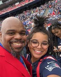 Gail Spink's Instagram, Twitter & Facebook