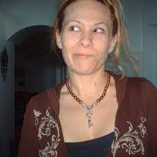 Jennifer Beets's Instagram, Twitter & Facebook