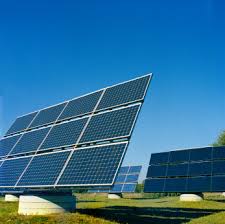تستمد الطاقة عن طريق الشمس لذا سميت بالطاقة الشمسيه. Ø§Ù„Ø·Ø§Ù‚Ø© Ø§Ù„Ø´Ù…Ø³ÙŠØ© Renewablenergyproject