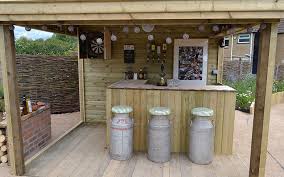 Love Your Garden Outdoor Bar Area Jpg 700 438 Pixels Outdoor Bar Area Outdoor Patio Bar Outdoor Garden Bar
