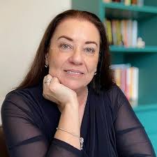 Lydia: Um Labirinto (Portuguese Edition) eBook : Konrath, Ingrid :  Amazon.in: Kindle Store