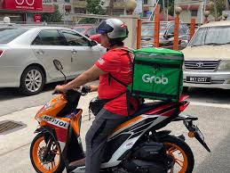 Pas's electoral base is in peninsular malaysia's rural and conservative north and east coast. Tak Kisah Susah Demi Anak2 Ustaz Hanafi Cari Rezeki Jadi Penghantar Makanan