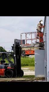 Scissor Lift Forklift Why Not Both Forklift Osha Forkliftlicense Forklifttraining Forkli Forklift Safety Safety Pictures Occupational Health And Safety