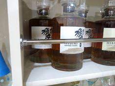 酒棚の転倒防止 こぼれ止め をパイプで作る リビングをトイトレ仕様に変更 のんびりおうちいじり 酒棚 棚 インテリア 収納