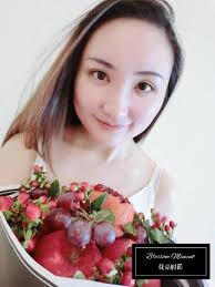 Blossom Moment 花点时间- Dear babe Jocelyn Low, this photo made us focus more 
