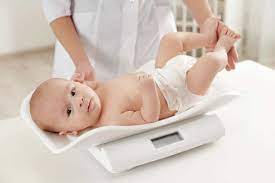 Ini merupakan jadual berat dan ketinggian bayi lelaki dan perempuan bermula umur baru lahir sehingga 11 bulan. Bagaimana Cara Mengetahui Ketika Berat Badan Bayi Kurang