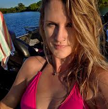 How long does it take to become a regular mail carrier and how to become  PTF in the meantime?