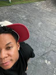 ALFIE'S OUR MOTM! ⚪️🟢 ➡️ Young keeper Alfie Barnes — just 16 — was our  MOTM in the dramatic 1-0 win at Met Police yesterday. Lynn Hallett did the  honours. Alfie pulled