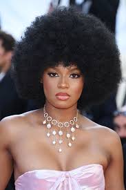 Kansas city development company maxus properties inc. Cannes Das Sind Die Hubschesten Make Up Looks Der Stars Gala De