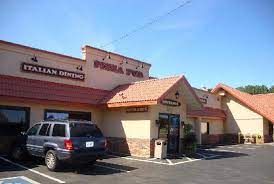 Kids enjoyed mac.n cheese and pizza. Pizza Pub Wisconsin Dells Picture Of Pizza Pub Wisconsin Dells Tripadvisor