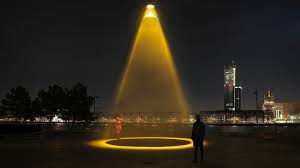 His fascination for nature and technology is reflected in his iconic designs such as smart highway (roads which charge from sunlight and glow at night), waterlicht (an installation which. Urban Sun By Daan Roosegaarde A Creative Anticovid19 Measure Livegreenblog