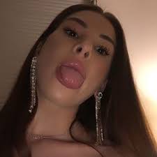 Marissa Vesce (@marissavesce)