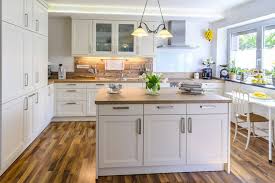 Kuche Selber Bauen Tipps Und Ideen Fur Die Kleine Wohnung In 2020 Kuche Selber Bauen Haus Kuchen Landhauskuche