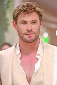 Hello fans, my love is my birthday today am 42 year old. If you want to  give me a gift .. just go and buy me a apple gift card and send