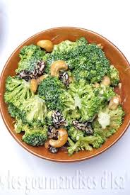 Salade De Brocoli Aux Canneberges Et Noix De Cajou Salade Brocoli Salade Recette Salade