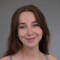 Florine Becker's Instagram, Twitter & Facebook