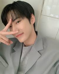 Nct 127 x майами : 9 Potret Selfie Doyoung Nct Yang Bikin Ambyar