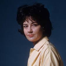 Lisa Shackley's Instagram, Twitter & Facebook