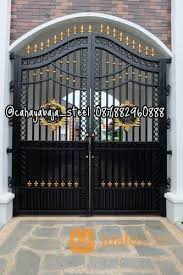 Memiliki rumah minimalis dengan keamanan yang lengkap merupakan idaman bagi banyak orang terutama orang yang tinggal diperkotaan. Ornamen Pagar Besi Minimalis Content