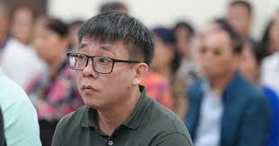 Đang xét xử Giám đốc Vàng Phú Cường Nguyễn Ngọc Phương