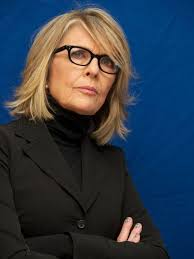 23 Inspiring Hairstyles for Women Over 50 (2024)