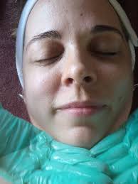 Mackenzie Annis, Educator, answers your questions about using  @moorspanatural_ plant-based Hyaluronic Acid, Vitamin C, or Growth Factor  Ampoules in professional skin treatments such as #dermaplaning, ...