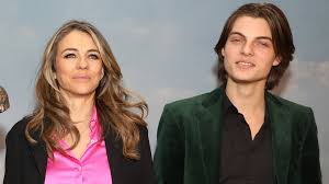 Elizabeth jane hurley (born 10 june 1965) is an english actress, businesswoman and model. Steve Bing Elizabeth Hurley Remembers The Good Times With Sweet Kind Ex Bbc News