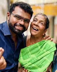 സേതുലക്ഷ്മി ചേച്ചി എന്ന അതിഗംഭീര...