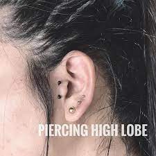 Tragus Chico Ear Piercings Piercing Ear Piercings Smiley Piercing