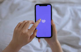 Tinder is a dating app that matches users to others based on geographic proximity. Tinder Creator Expects This 2021 To Be The Summer Of Love Boosting Company Q2 Revenue To 680m 690m Tech Times
