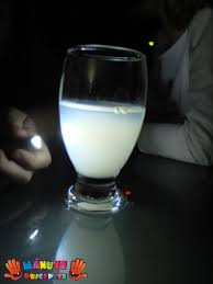 Atâtea zile, atâtea nopţi, atâtea vise risipite. Manute Pricepute Experimente Pentru Copii De Ce Este Cerul Albastru