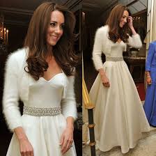 Kate Middleton Switches Into A Second Sarah Burton For Alexander Mcqueen Gown For The Evening Reception Kate Middleton Wedding Dress Second Wedding Dresses Kate Middleton Dress