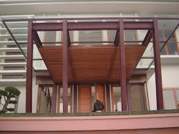 Rangka besi dikenal akan kekokohannya, namun jika menggunakan bahan besi pada seluruh kanopi desain kanopi kayu yang unik akan menjadikan rumah anda lebih menarik dibandingkan rumah lainnya. Model Kanopi Kayu Minimalis Teras Depan Rumah Dan Harga Per Meter Hp 0878 8060 6634