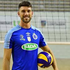 Mató a puñaladas a su novia de 18 años: Facundo Conte Fue Presentado En El Sada Cruzeiro Tyc Sports Voley Campeones Atleta