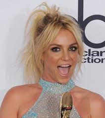 Britney spears on trl italy 2000. Britni Spirs Obyavila Pervyj Muzykalnyj Reliz Za Chetyre Goda
