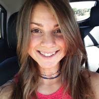 50+ perfiles de «Elana»